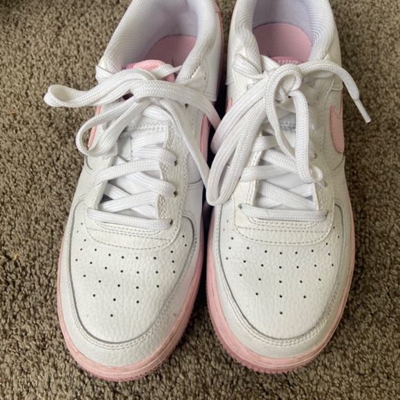 Nike junior Air Force ones - Picture 2 of 4
